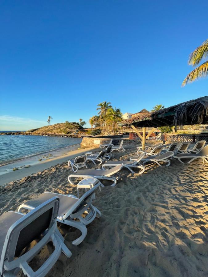 Studio 25 M Manganao Joela 4 Personnes Avec Machine A Laver (Adults Only) Saint-Francois  Exterior foto